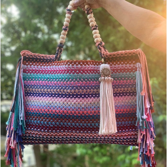 Handmade Macrame Fringe Bag with Keychain - Picture 3 of 9